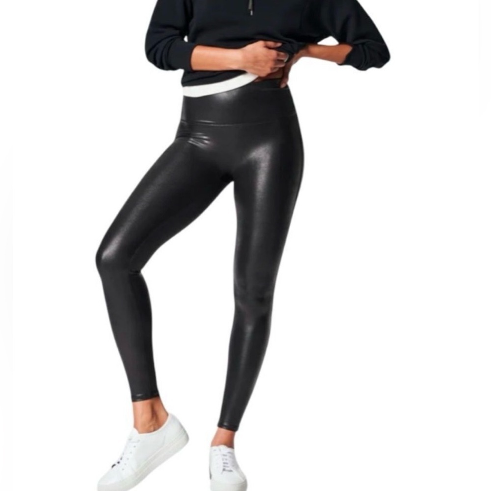 Spanx Faux Leather Shaping Leggings Size Small Petite